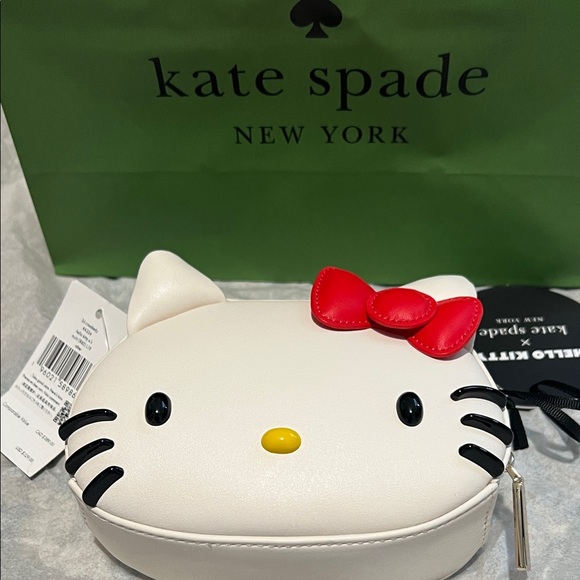 Sanrio x Kate Spade Hello Kitty Crossbody Bag - Picture 13 of 13